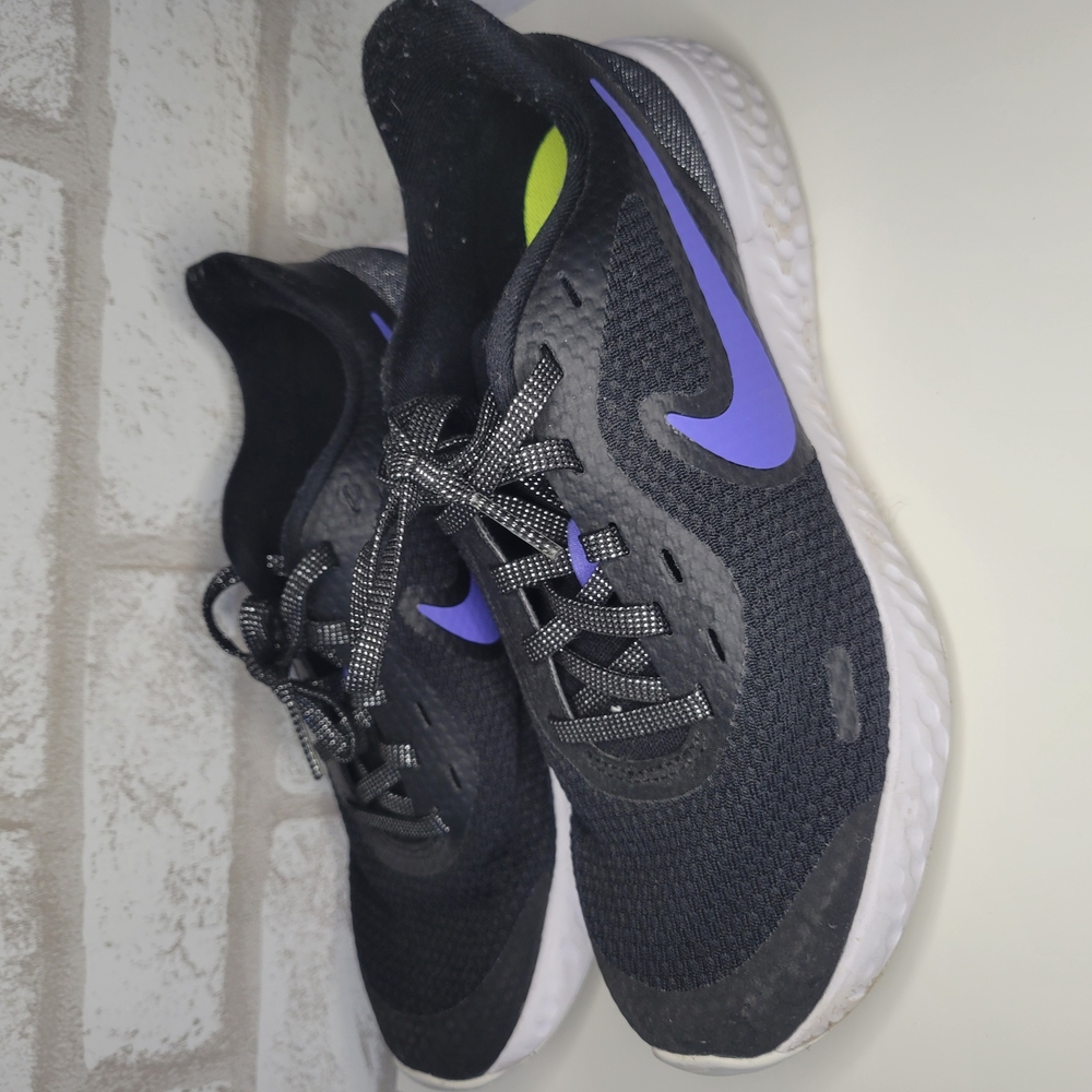 Nike Black and Purple Running Shoes